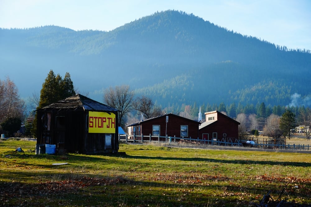 10 of the Most Secluded Towns in California’s Shasta Cascade Region (still on the grid)