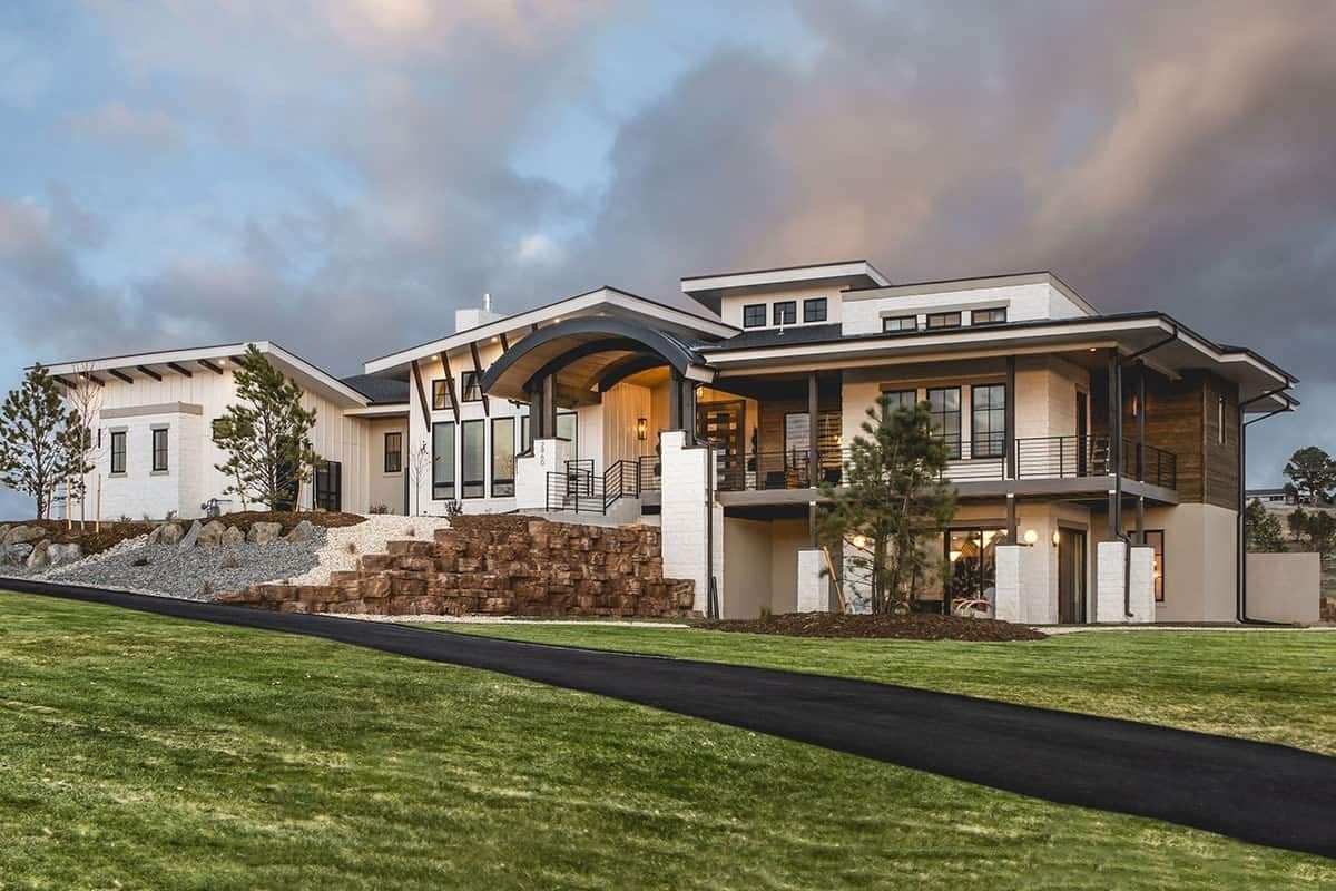 Modern Marvel with a Striking Curved Roofline