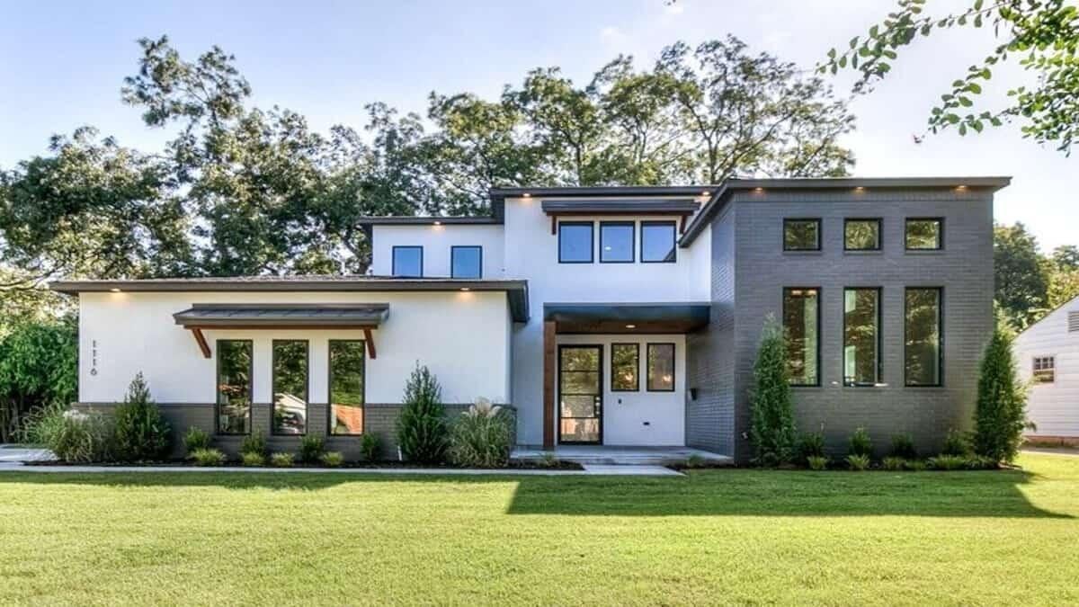 Modern Facade with Unique Window Arrangement