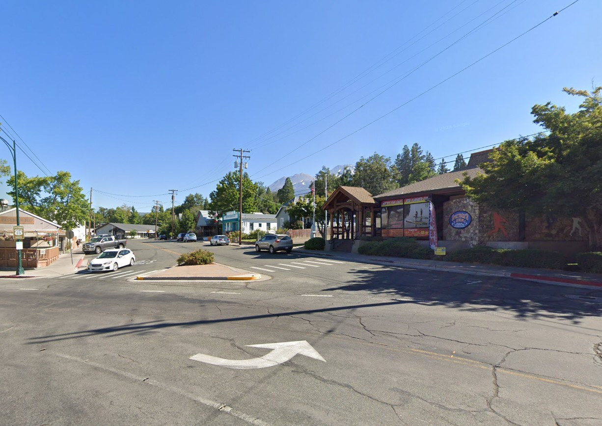 10 Secluded Towns in the West Coast’s Siskiyou Mountains Defined By