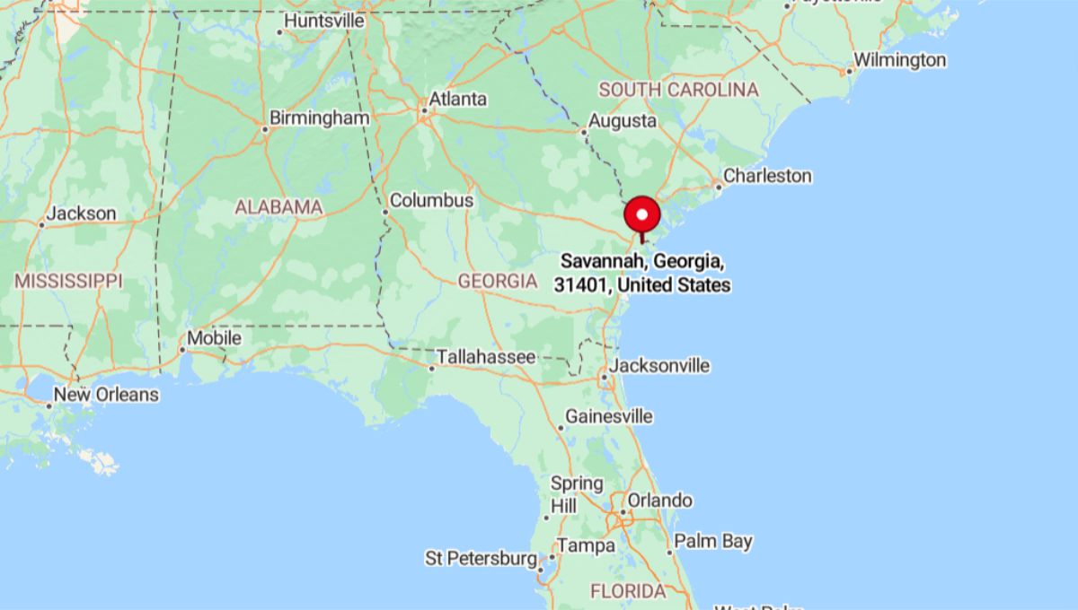 Savannah, GA 31401 encompasses the cityโs historic downtown area, known for its cobblestone streets, iconic squares, and well-preserved architecture.