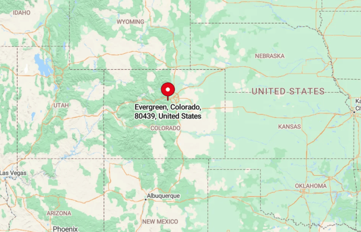 Evergreen, Colorado, 80439 is pinpointed on a map of the central United States.