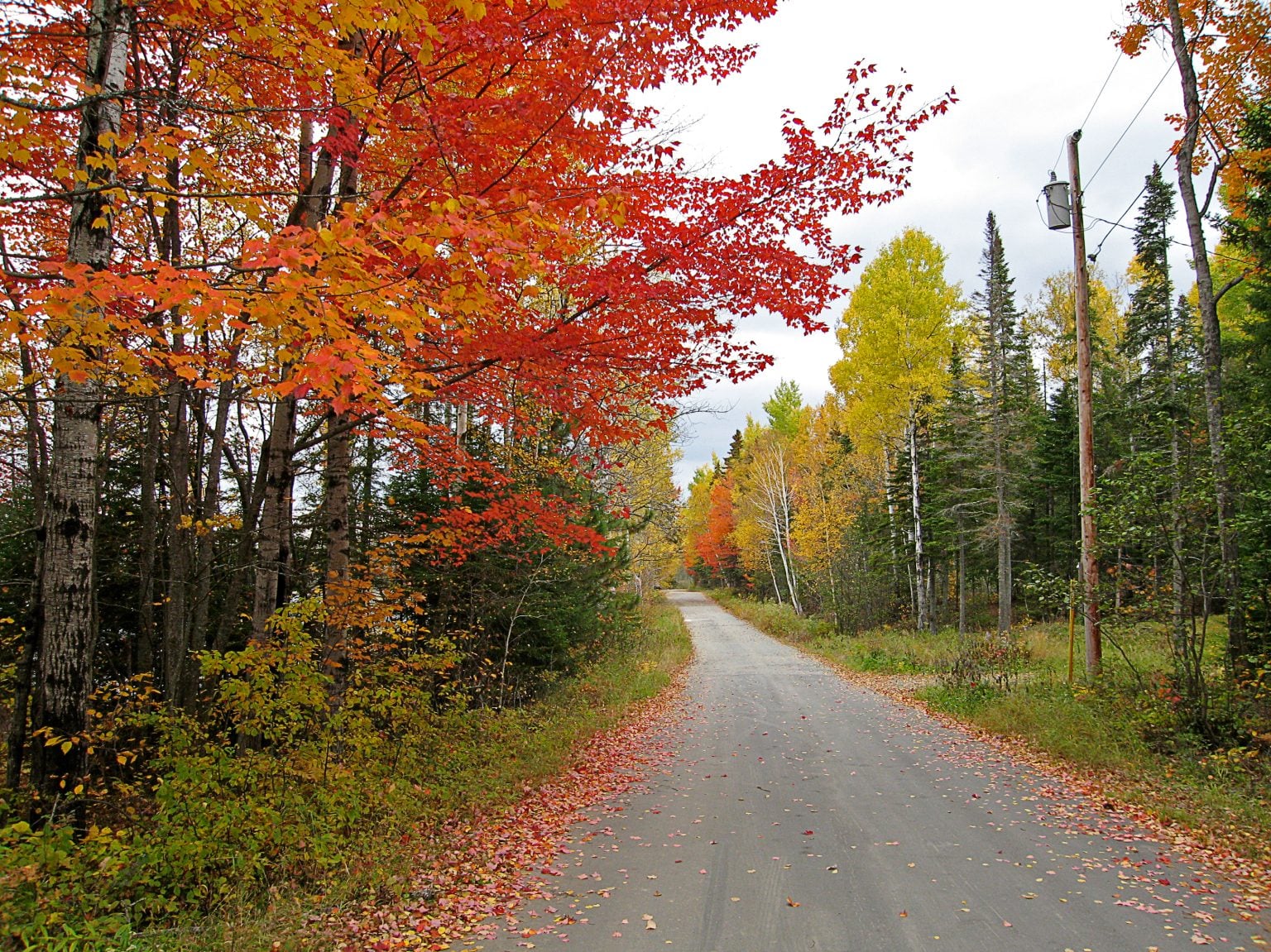 10 Secluded Towns in Central Maine Surrounded by Rural Landscapes