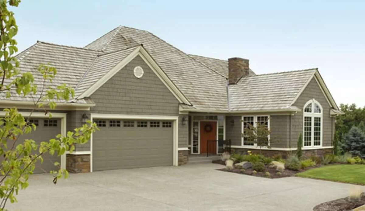 4-Bedroom Craftsman-Style Chaplin Home with Wet Bar and Walkout Basement (Floor Plan)