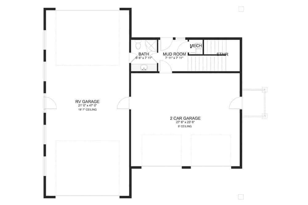 Check Out This Spacious RV and 2-Car Garage Combo