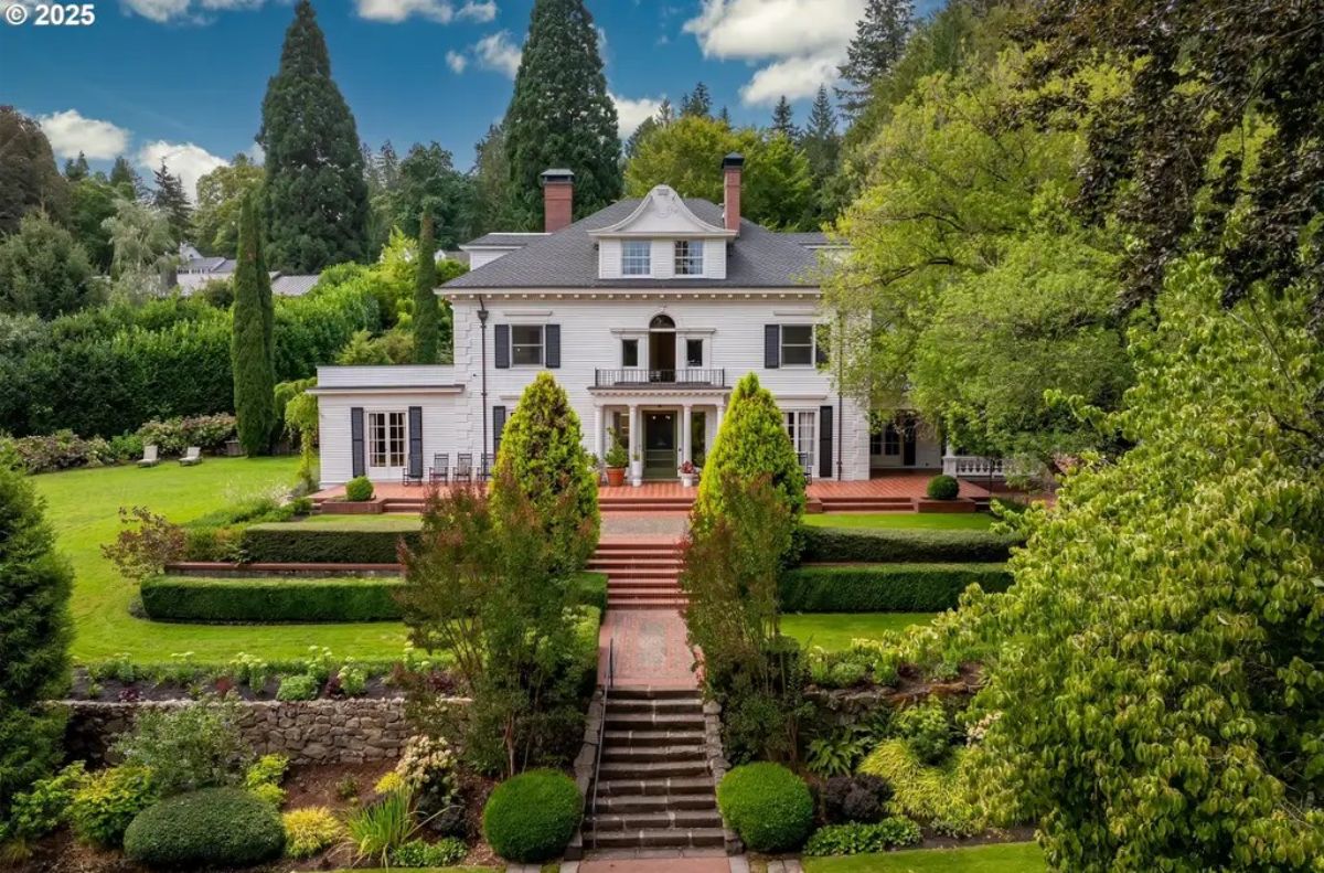 Priced at $6,250,000, Cedarhurst is an 11,876-square-foot estate with 8 bedrooms and 8 bathrooms, located on 1.65 acres in the prestigious Dunthorpe neighborhood.