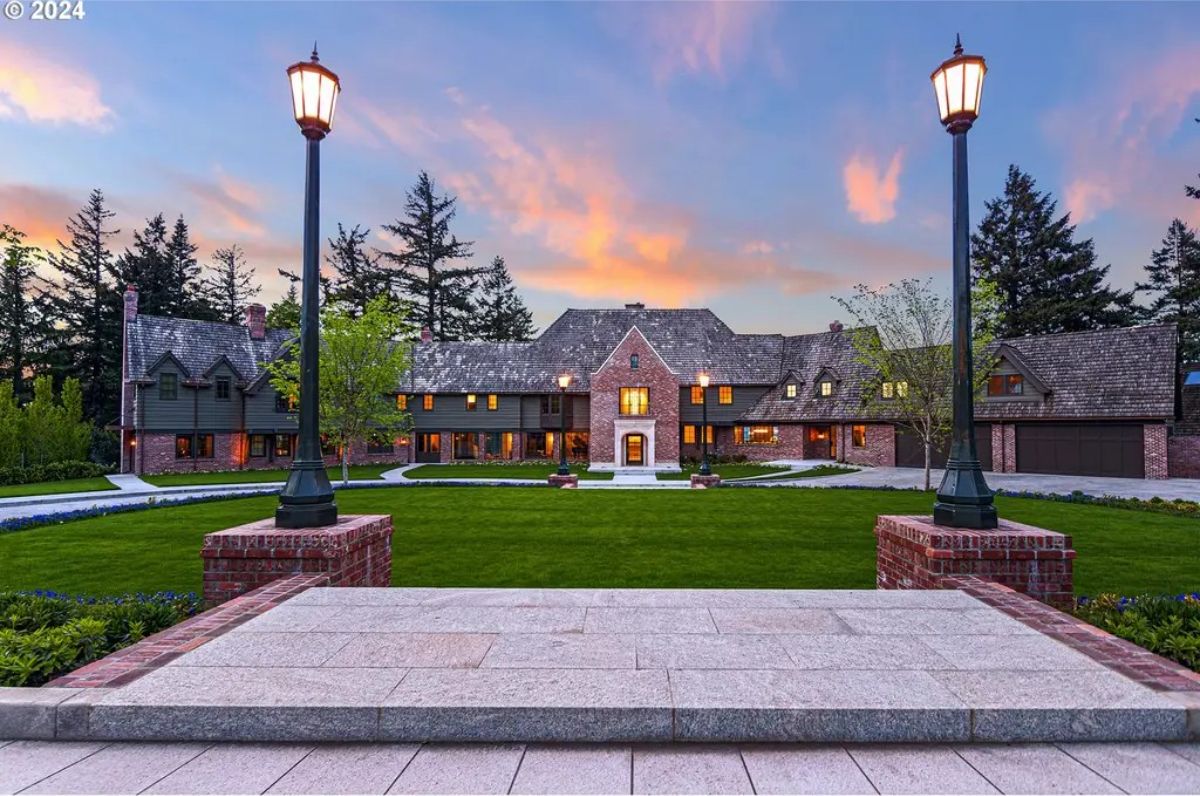This iconic $25,000,000 Tudor Revival estate, originally built in 1930 by renowned architect Roscoe D. Hemenway, has been transformed through a $20 million renovation blending historic charm with contemporary luxury.