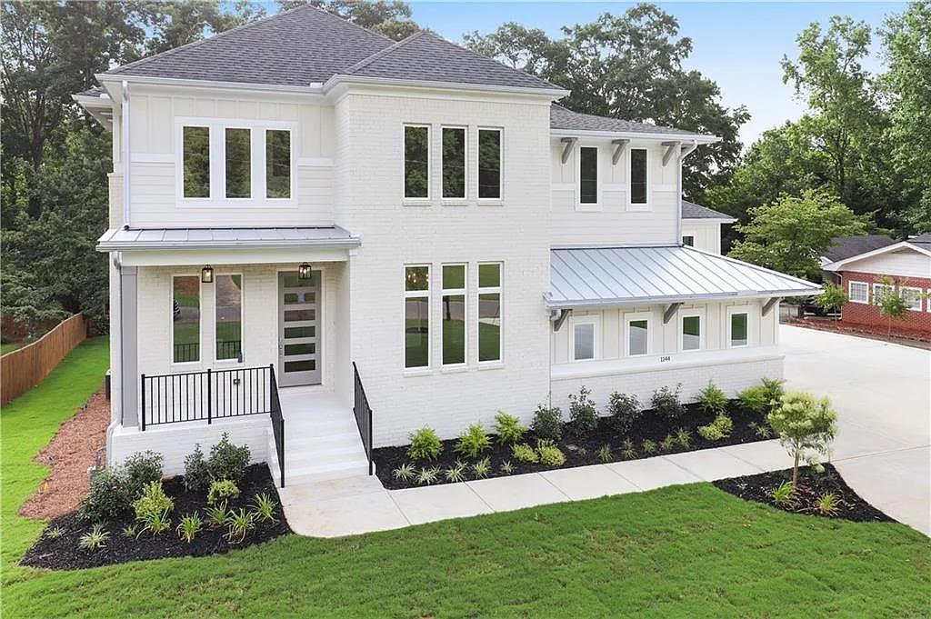 Farmhouse 5-Bedroom Home with Covered Front Porch and 3-Car Garage (4,517 Sq. Ft. Floor Plan)