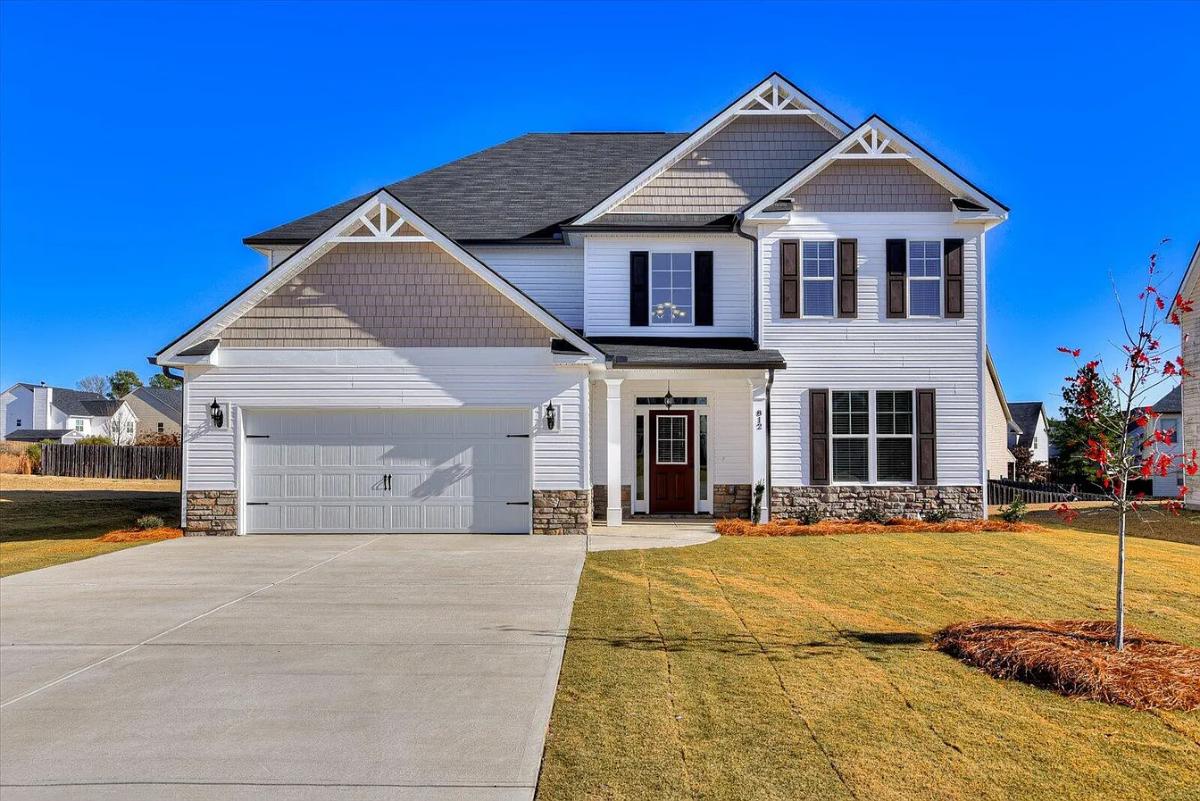 4-Bedroom Traditional Home with Front Porch and 2-Car Garage (2,972 Sq. Ft. Floor Plan)
