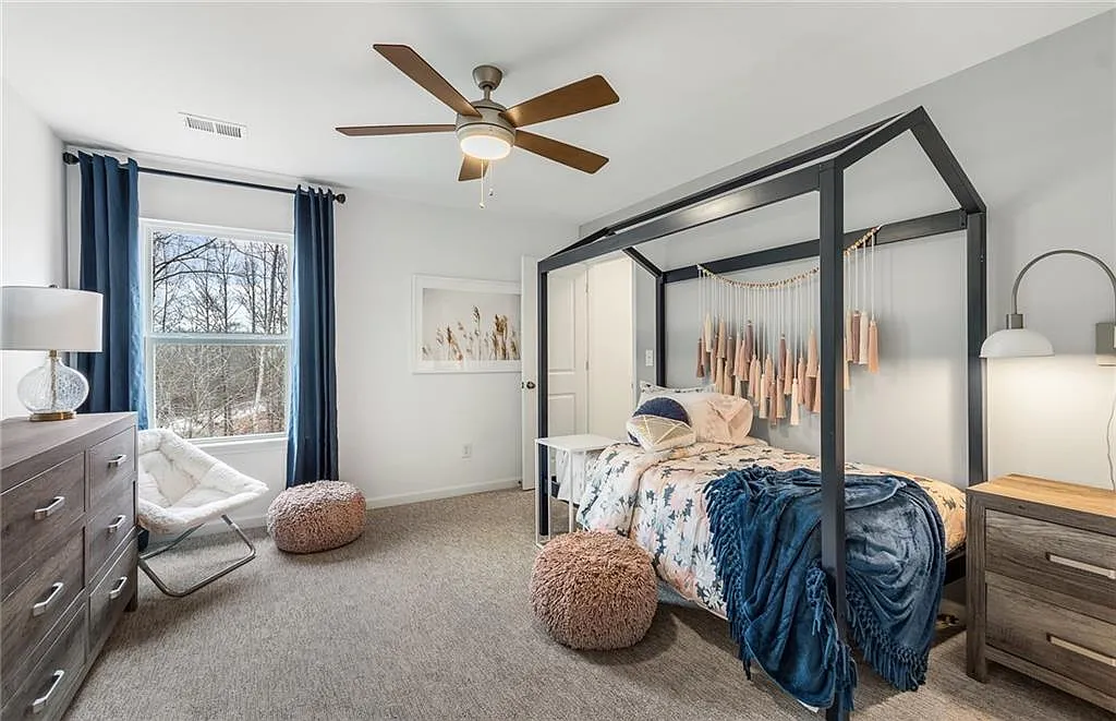 5-Bedroom Craftsman Home with Loft and Open Concept Layout (3,417 Sq. Ft. Floor Plan)