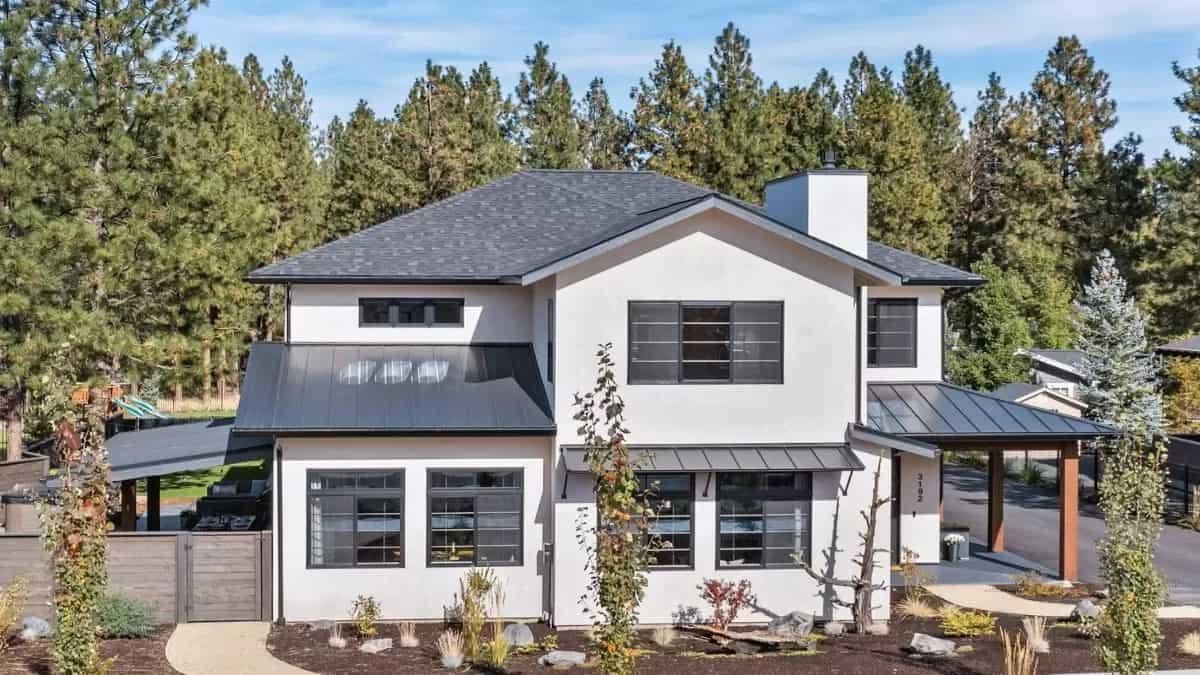 Modern Home with Sleek Metal Roofing and Clean Lines