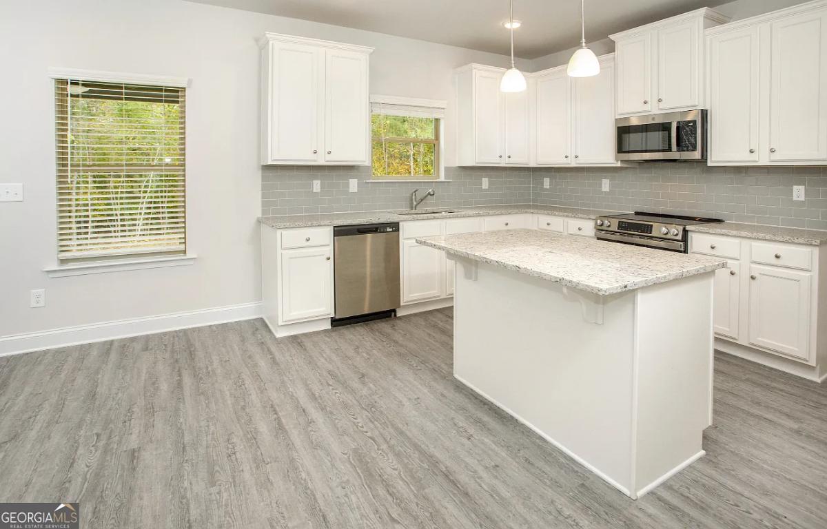 4-Bedroom Craftsman Home with Two-Story Foyer and Covered Back Patio (2,008 Sq. Ft. Floor Plan)
