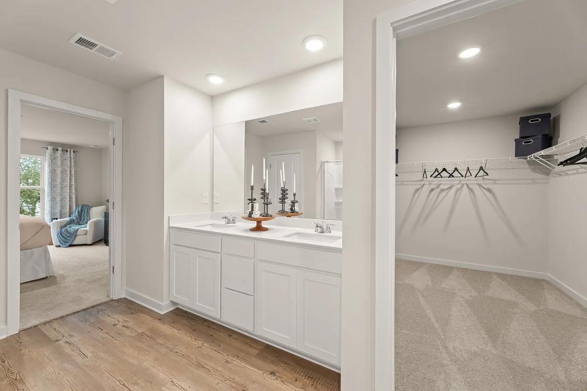 4-Bedroom The Mitchelle Home with Loft and Two-Story Foyer (2,149 Sq. Ft. Flooring