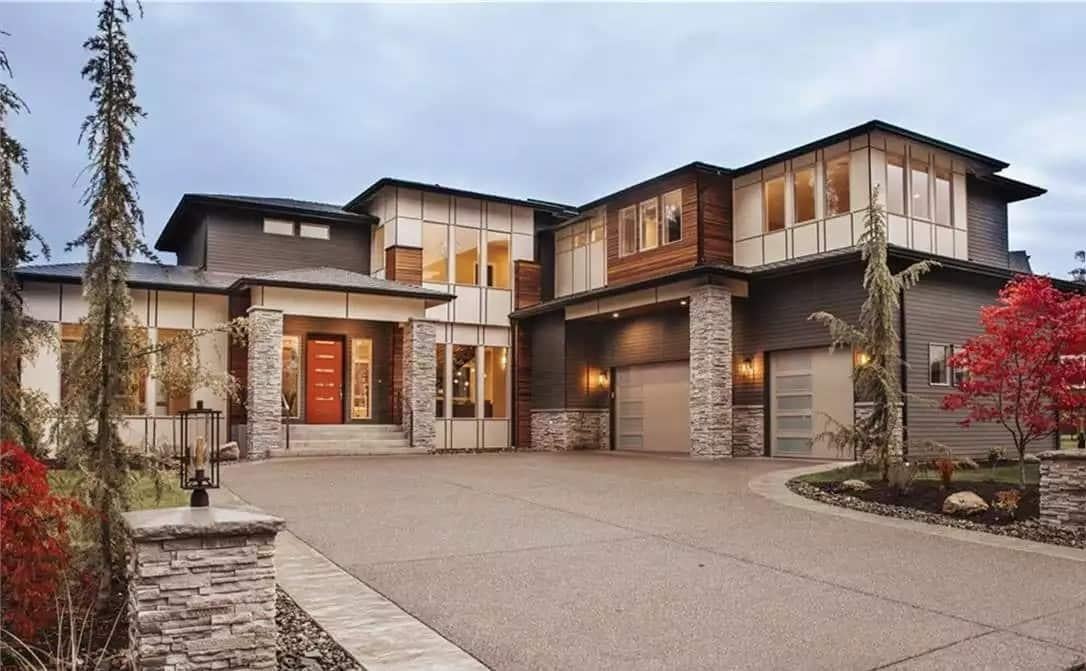 Modern Architectural Gem with Striking Stone Facade