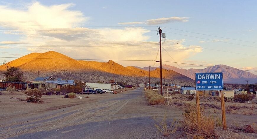 The current image has no alternative text. The file name is: Darwin_California.jpg