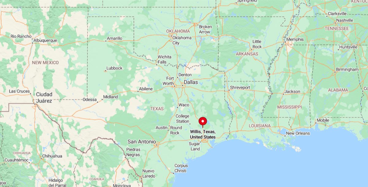 Willis, TX, is a small but rapidly growing town located about 50 miles north of Houston and just 10 miles north of Conroe.