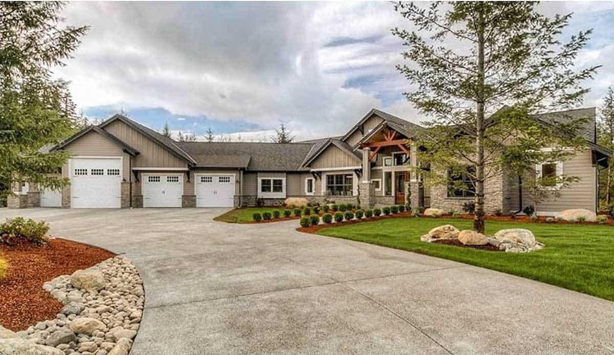 Spacious Craftsman Home with Striking Timber Accents
