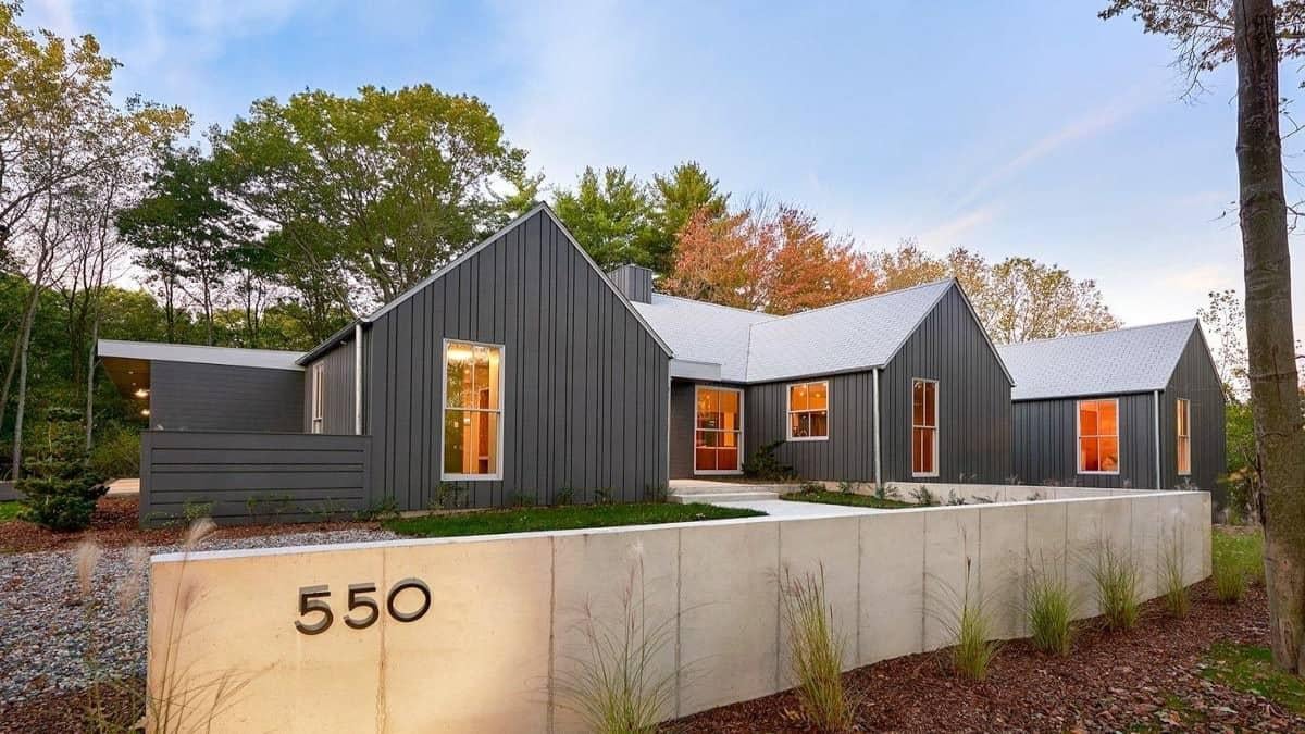 Modern Farmhouse with Striking Vertical Siding