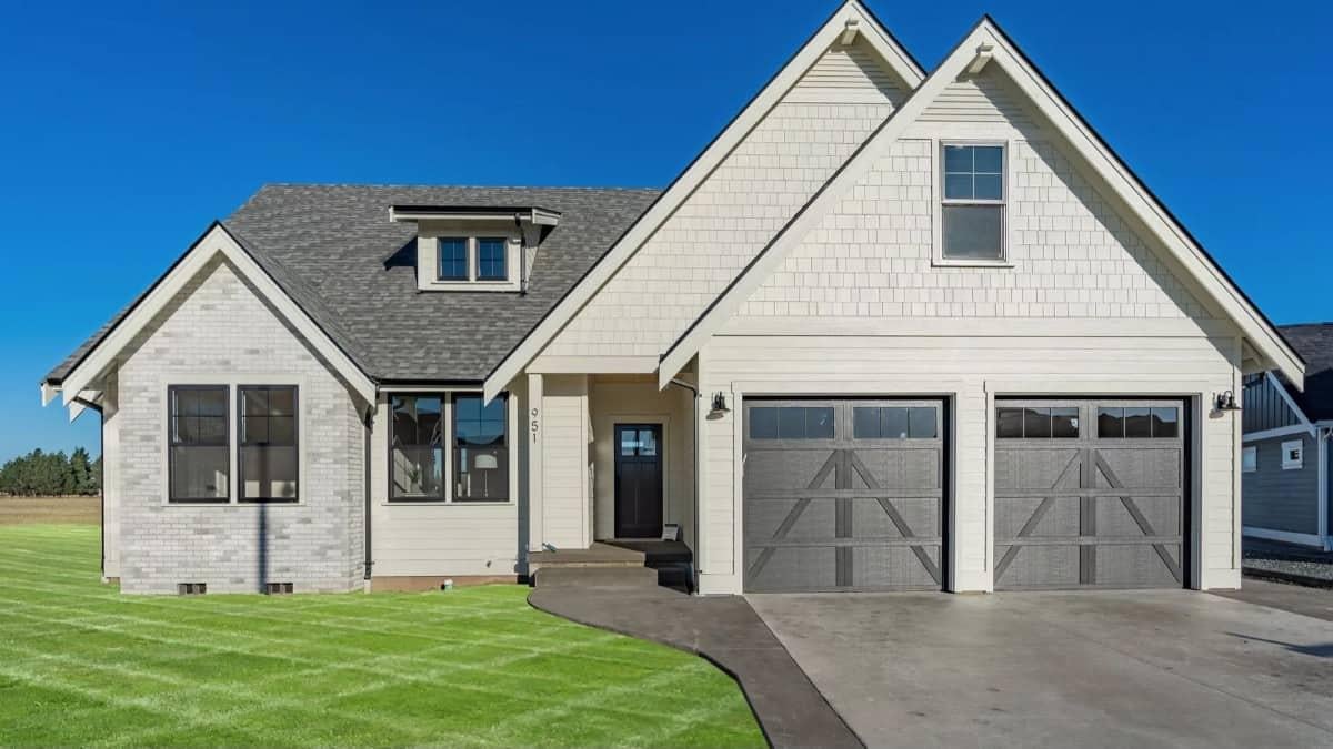 Classic Gable Roof Design with a Touch of Modern Simplicity