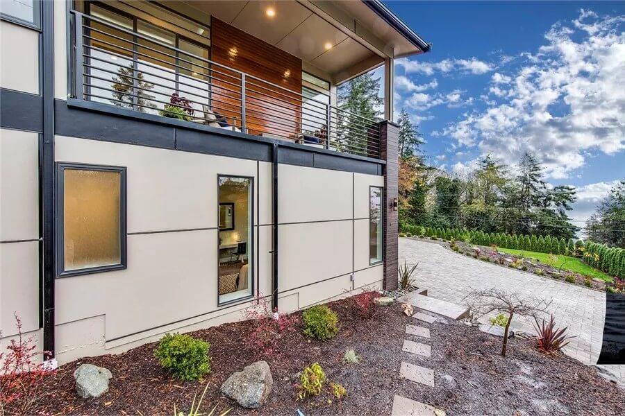 Explore This Modern Facade with a Sleek Balcony Railing