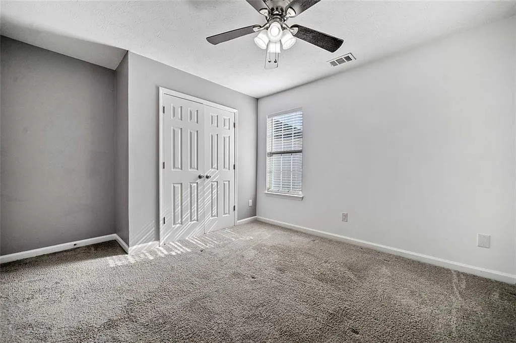 Traditional-Style 3-Bedroom Home for a Corner Lot with Covered Patio and 2-Car Garage (2,476 Sq. Ft Floor Plan)