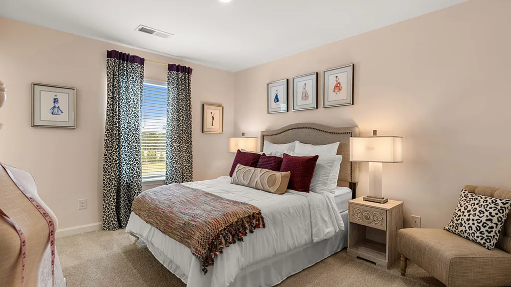 Traditional 5-Bedroom Home with Front Porch and Covered Rear Patio (3,034 Sq. Ft. Floor Plan) 