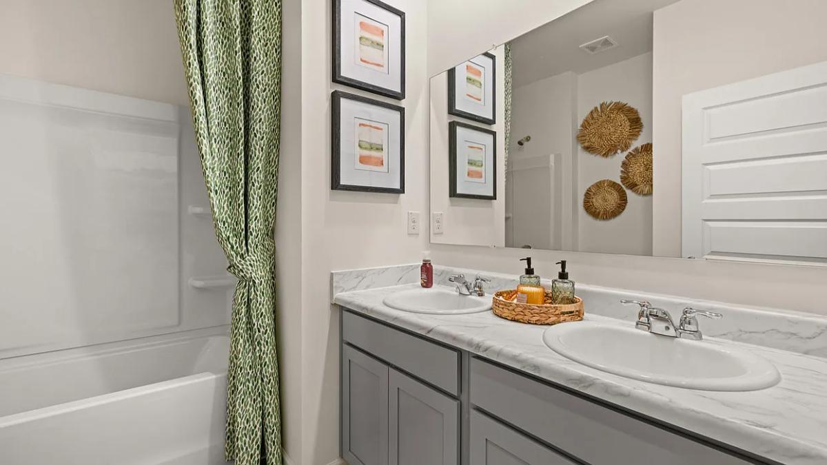 4-Bedroom Traditional Home with Covered Patio and 2-Car Garage (2,250 Sq. Ft Floor Plan)