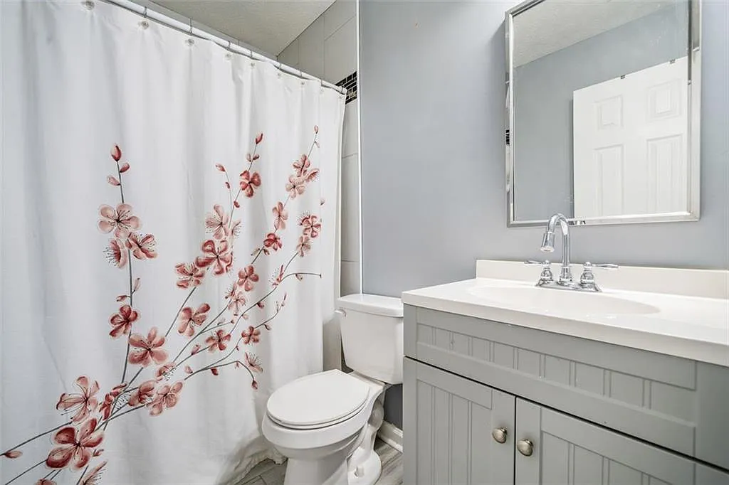 Traditional-Style 3-Bedroom Home for a Corner Lot with Covered Patio and 2-Car Garage (2,476 Sq. Ft Floor Plan)
