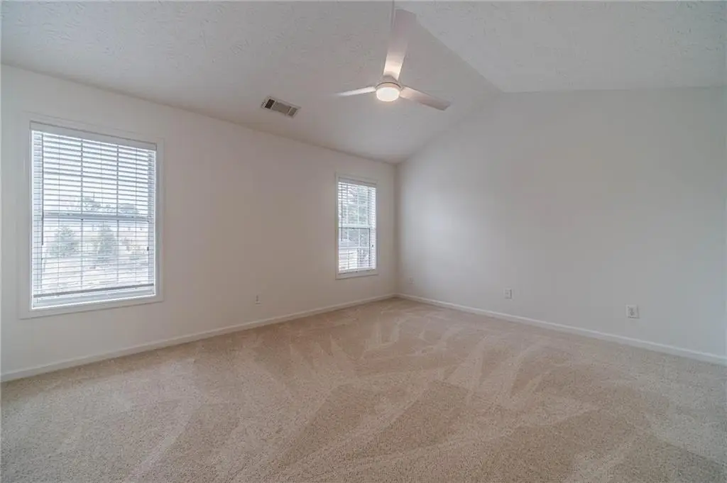 Traditional-Style 4-Bedroom Home with Two-Story Foyer and Covered Back Patio (3,310 S. Ft. Floor Plan)