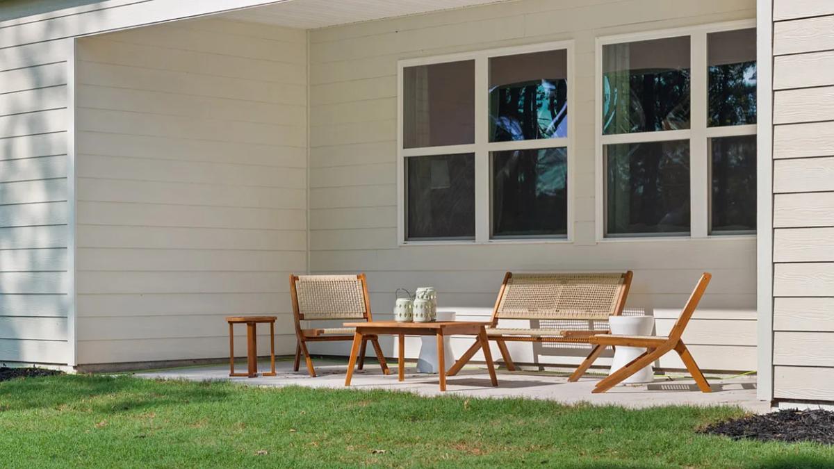 4-Bedroom Traditional Home with Covered Patio and 2-Car Garage (2,250 Sq. Ft Floor Plan)