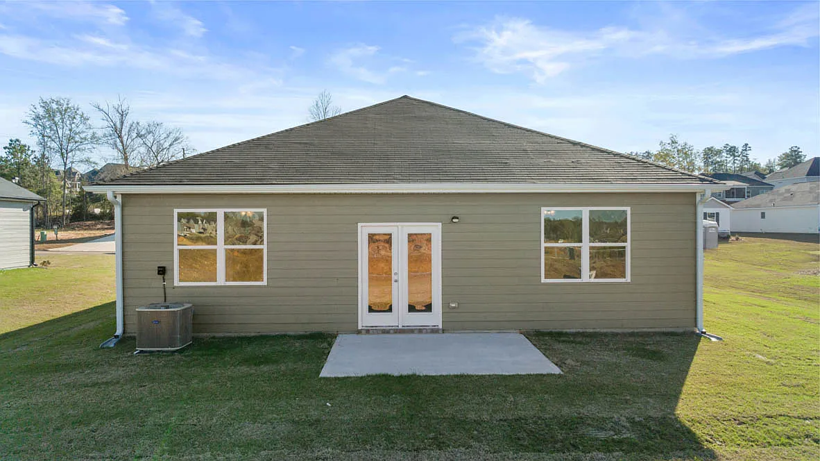 The Macon 3-Bedroom Home Modern Ranch Home with Back Patio and 2-Car Garage (1,343 Sq. Ft. Floor Plan)