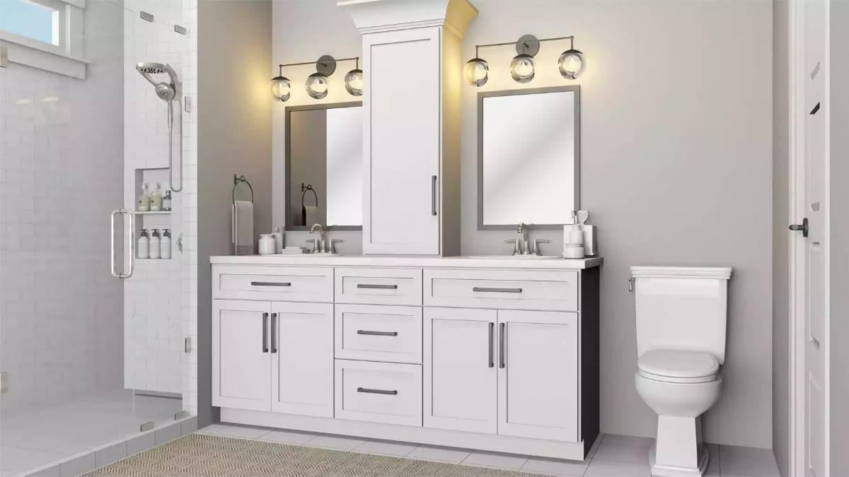 Clever Use of Vertical Storage in This Bright Bathroom