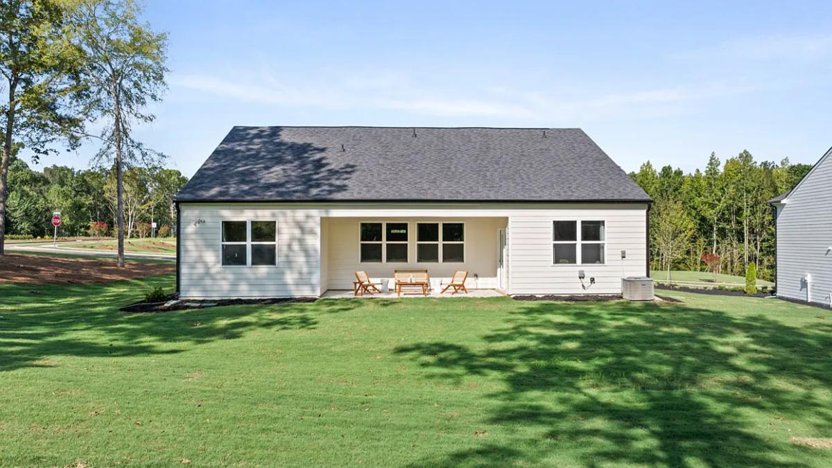 4-Bedroom Traditional Home with Covered Patio and 2-Car Garage (2,250 Sq. Ft Floor Plan)