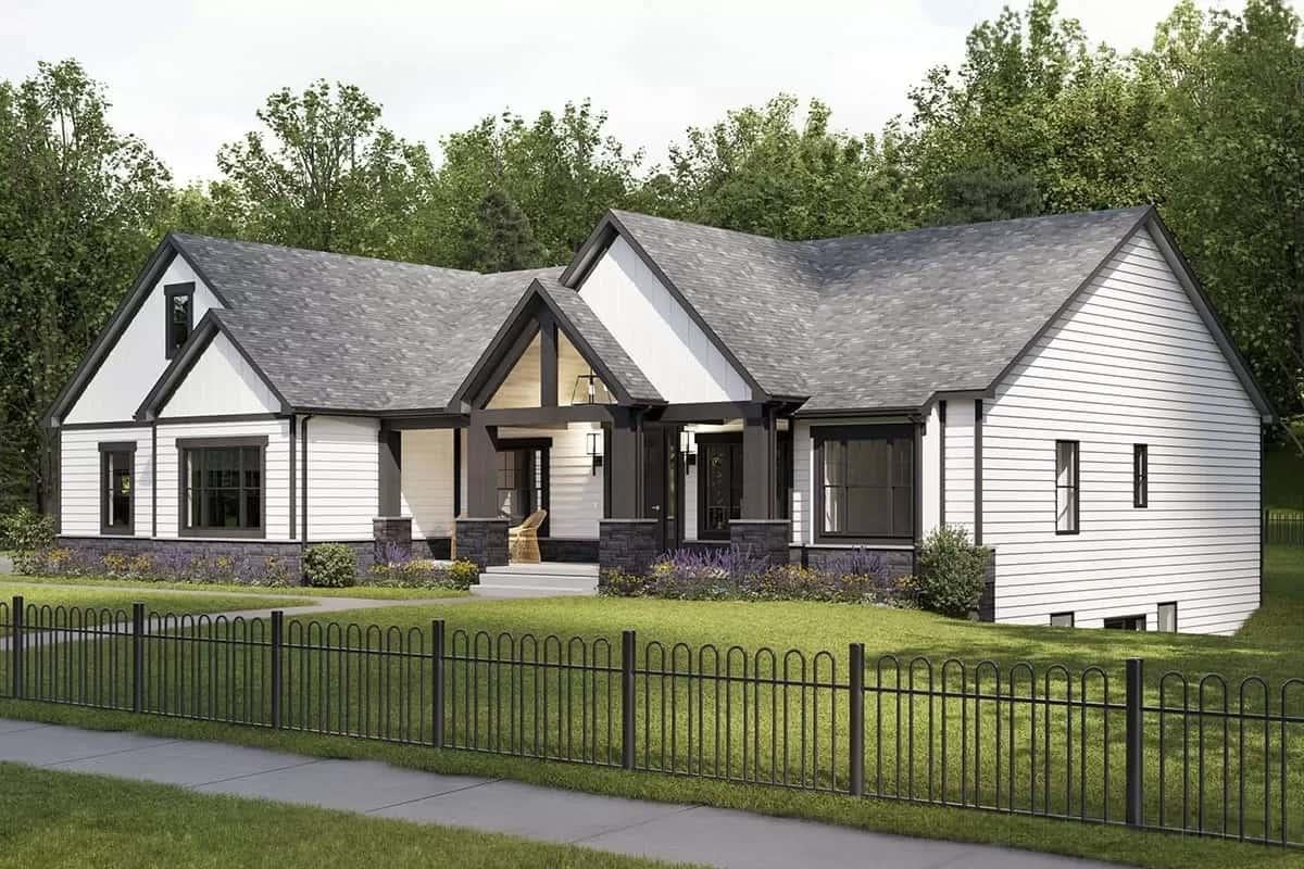 Check Out the Bold Black Accents On This Craftsman Beauty