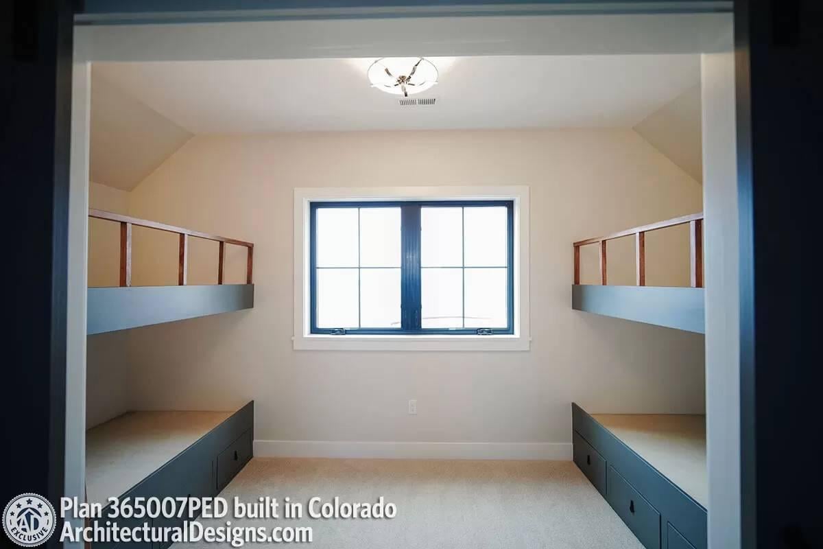 Smart Bunk Room Design With Integrated Storage Drawers