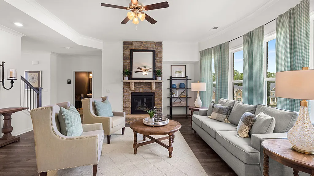 Traditional 5-Bedroom Home with Front Porch and Covered Rear Patio (3,034 Sq. Ft. Floor Plan) 