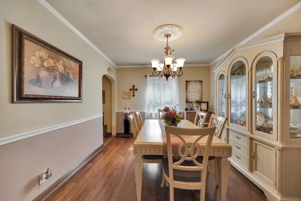 Colonial 3-Bedroom Home with Finished Basement and Detached Garage (1,920 Sq. Ft. Floor Plan)