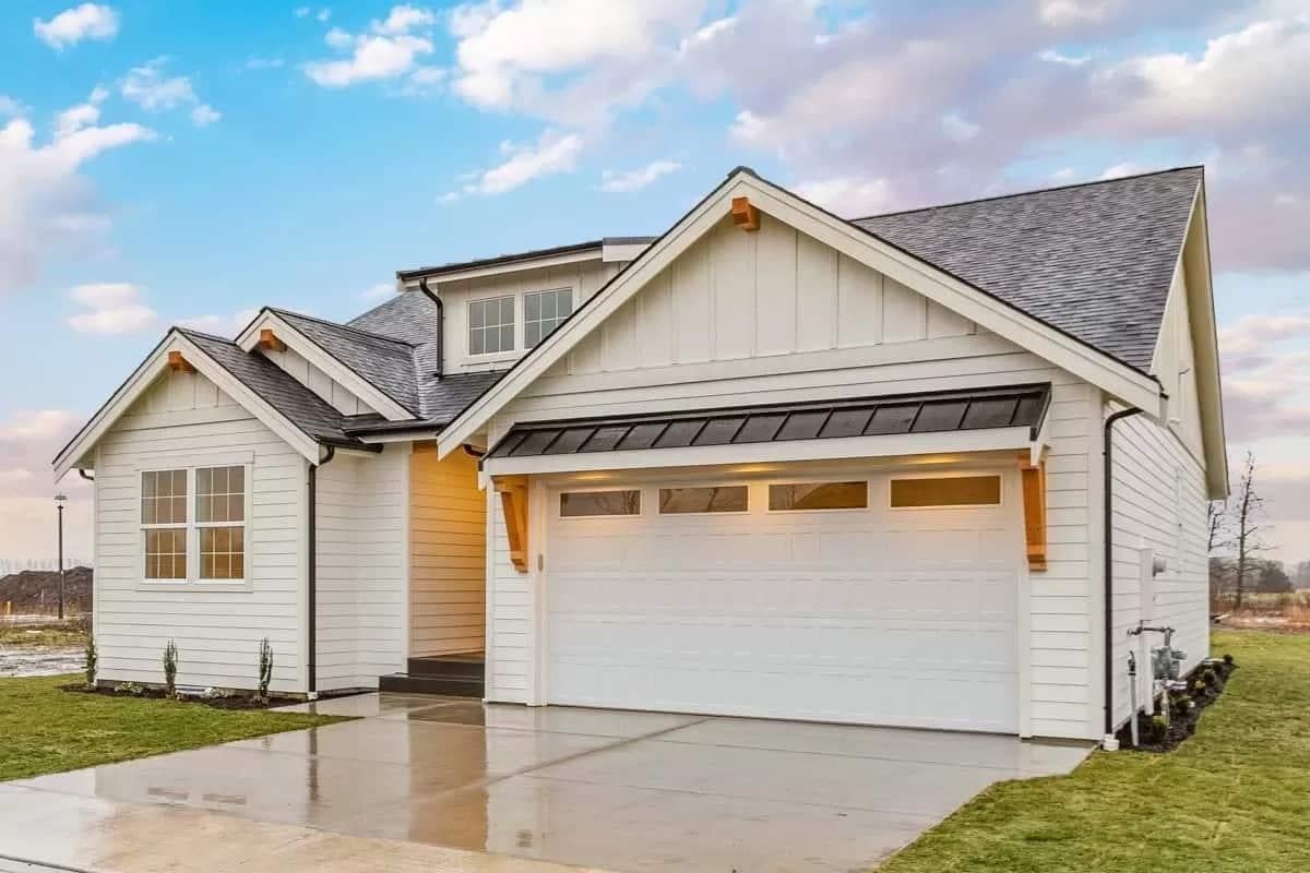 Check Out the Sharp Rooflines and Practical Driveway on This Craftsman-Style Home