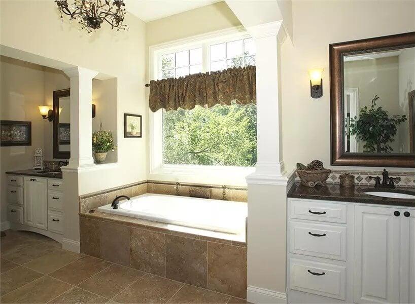 Wow, Look at the Light Streaming into This Spa-Like Craftsman Bathroom