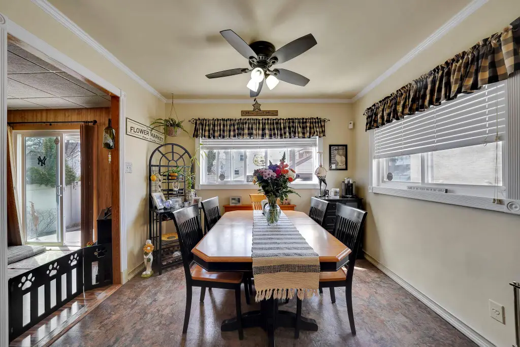 Colonial 3-Bedroom Home with Finished Basement and Detached Garage (1,920 Sq. Ft. Floor Plan)
