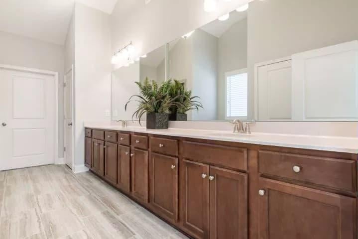 Discover the Elegant Simplicity of This Double Vanity Bathroom Setup