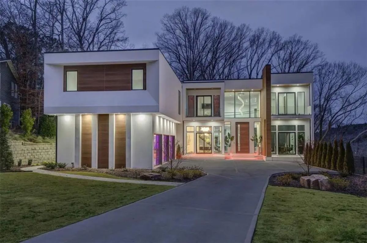 9,139 Sq. Ft. Mansion in Atlanta, GA ($5,000,000)