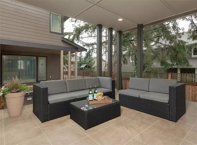You’ll Love Relaxing in This Stylish Outdoor Lounge Area