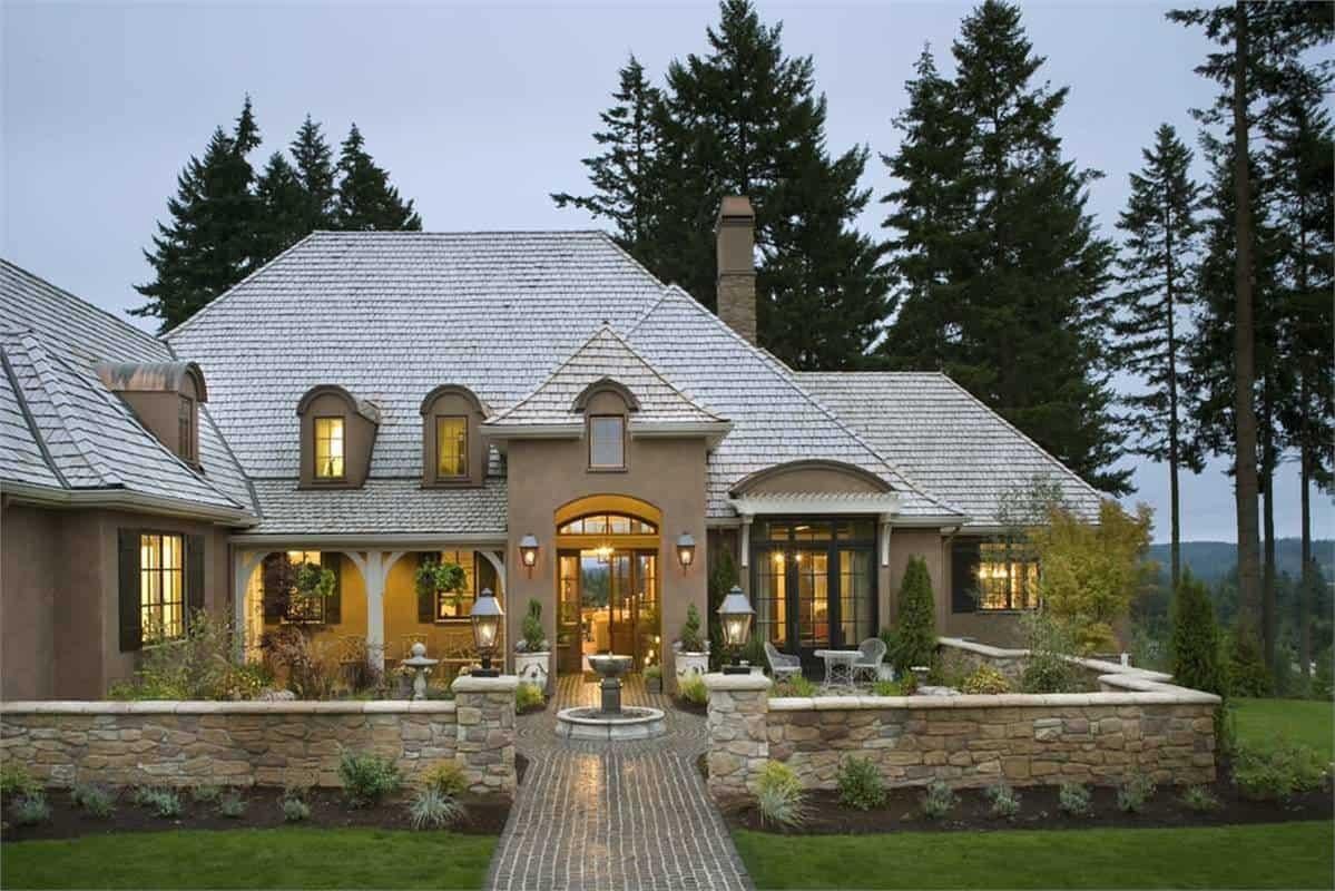 Charming Cottage-Style Facade with Striking Dormer Windows