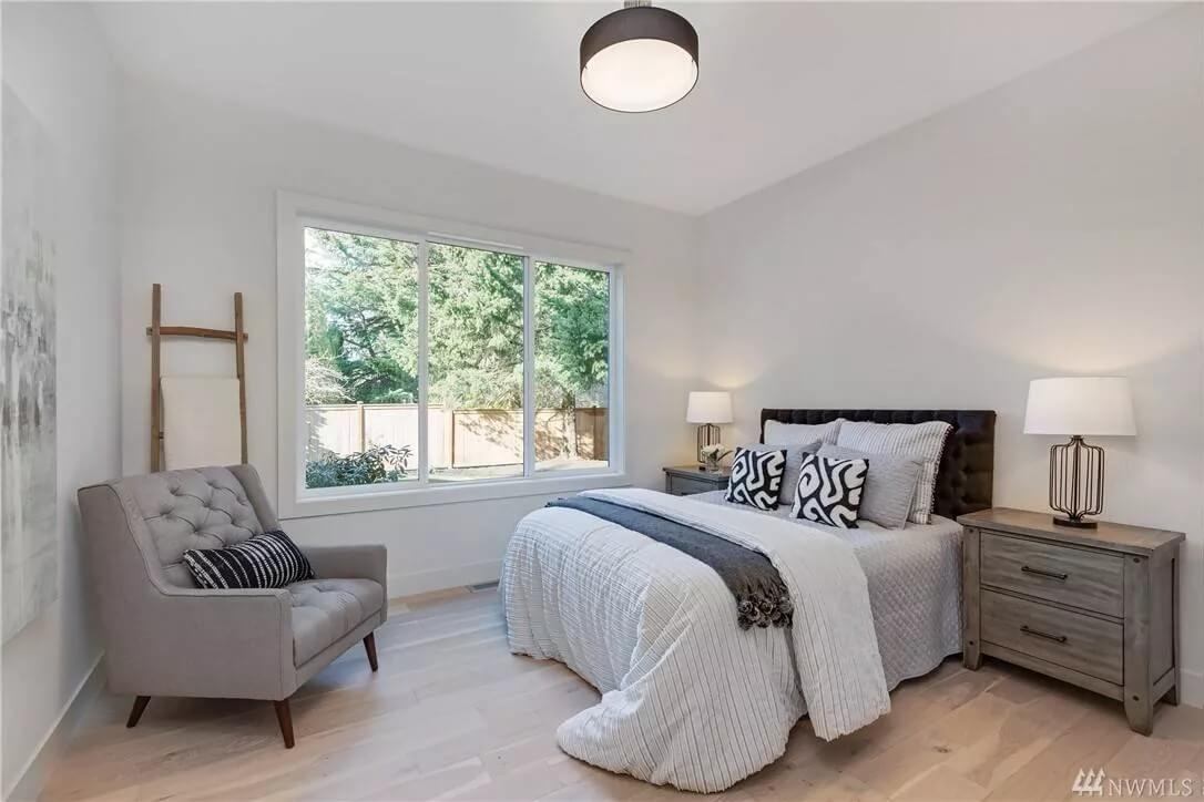 Cozy Bedroom with a Dash of Monochrome Elegance