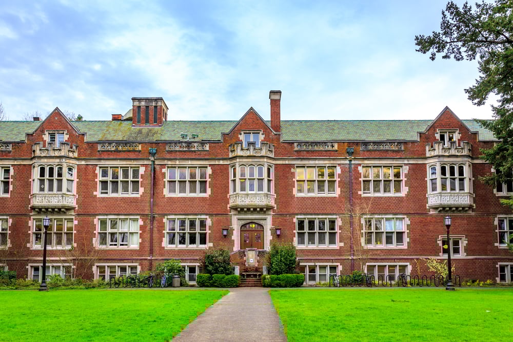 Ranking the 30 Best Private High Schools in Oregon Where Academics and Community Thrive
