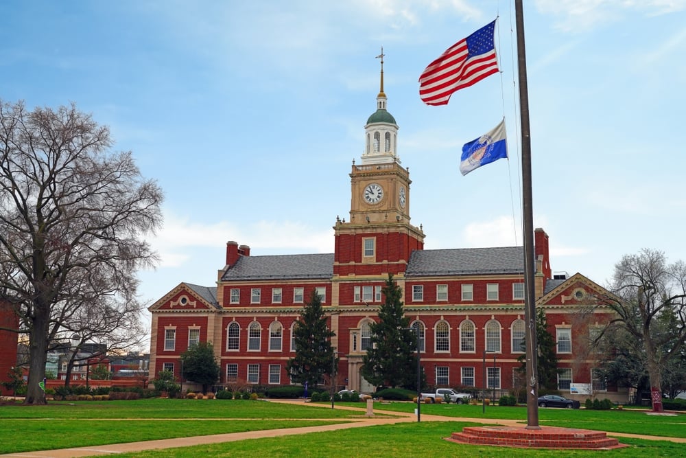 30 Public High Schools Leading the Way in Washington State