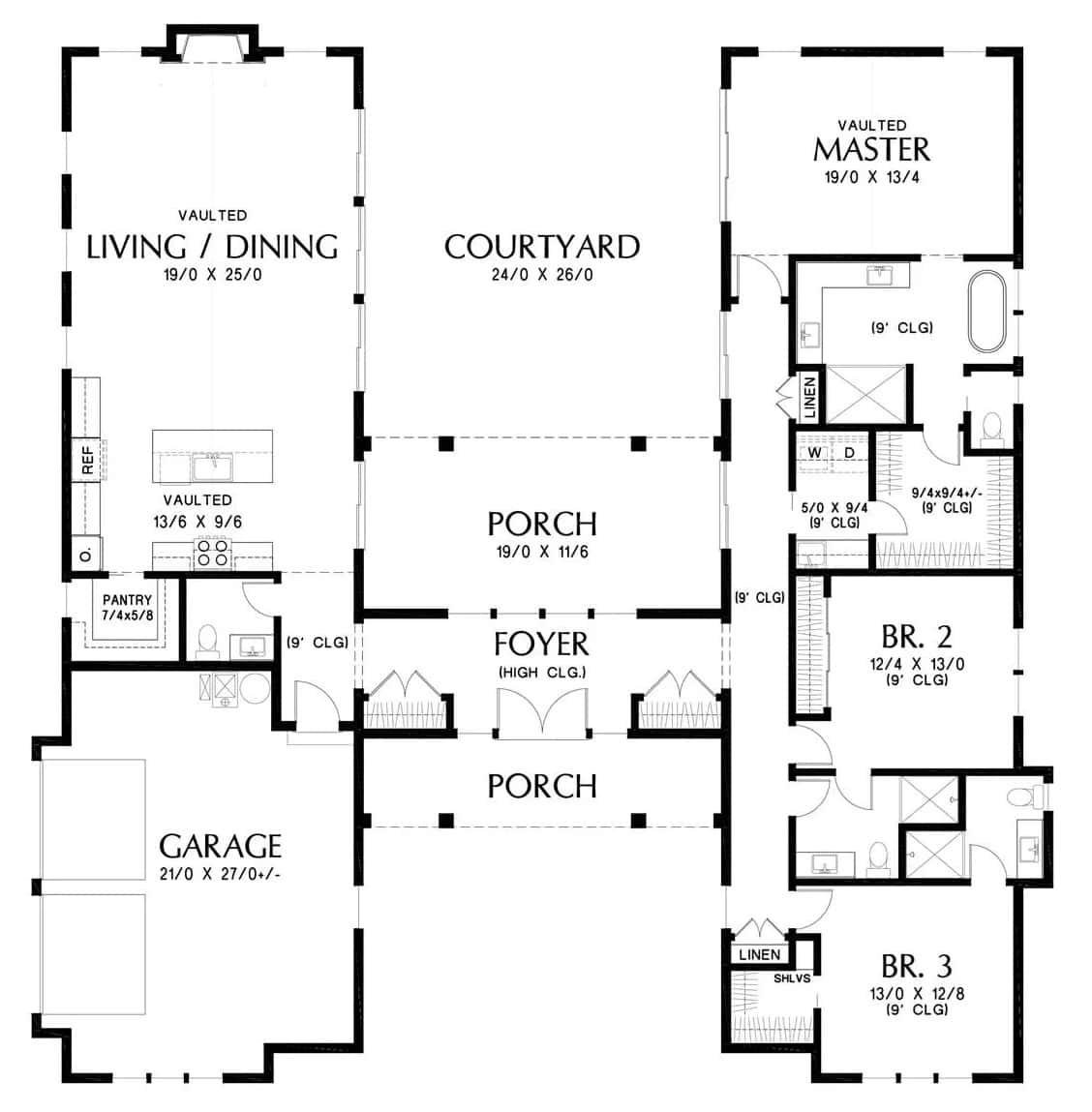 Explore the Spacious Layout with a Central Courtyard