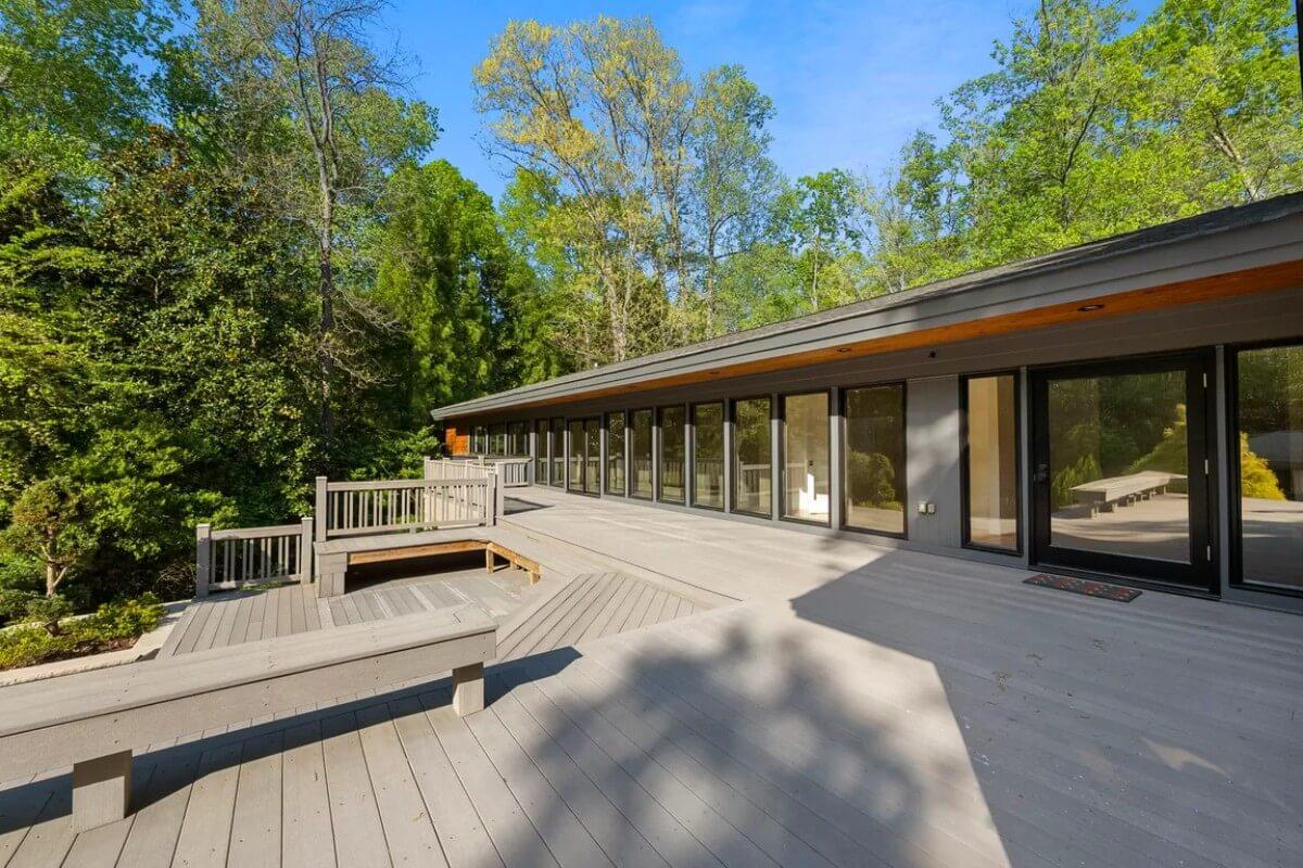 Expansive Deck with Seamless Indoor-Outdoor Flow