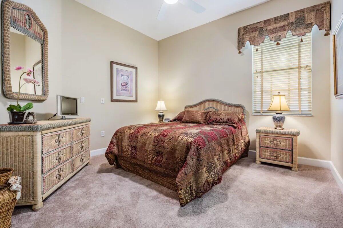 Woven Texture Galore in This Calm and Inviting Bedroom